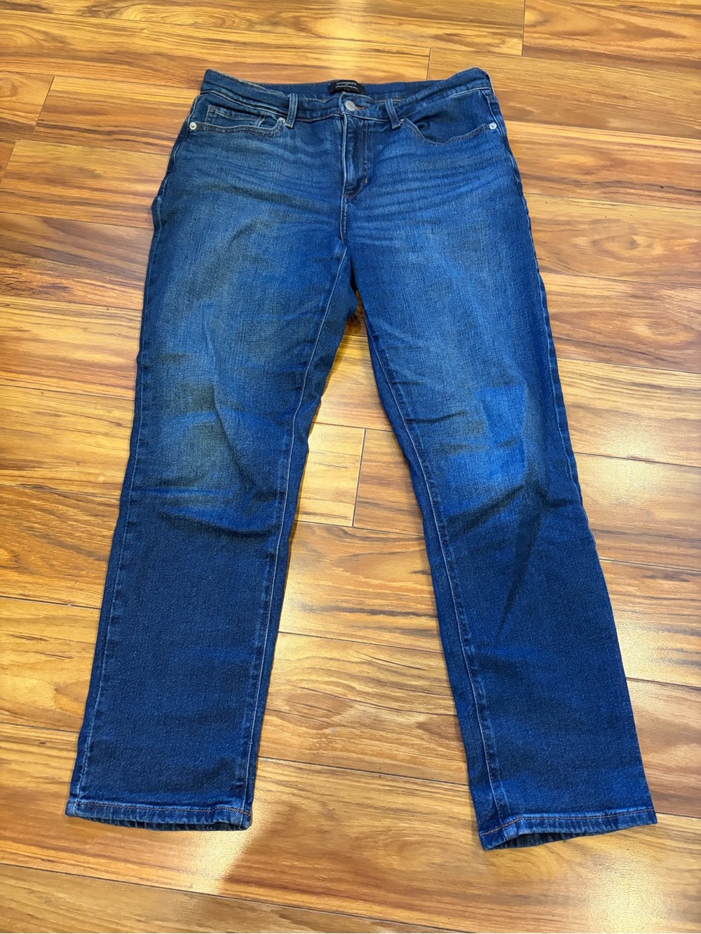 Normcore Retro Mid Rise Girlfriend Jeans Medium Wash Straight Leg Size 29/8